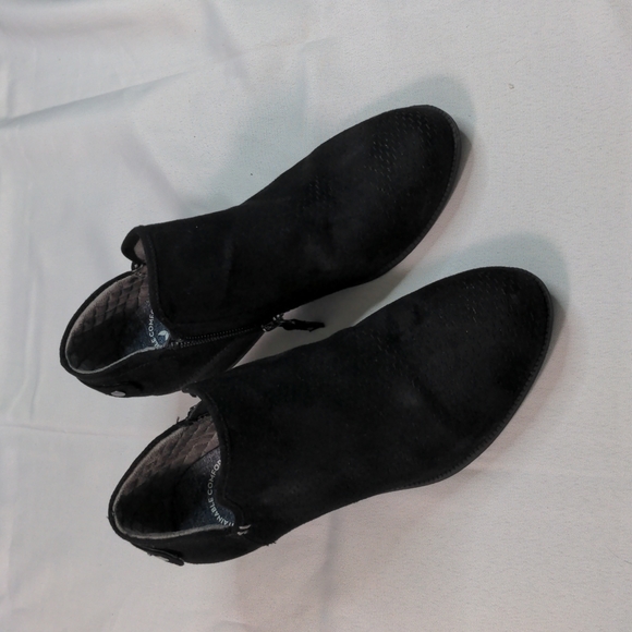 Dr. Scholl's Shoes - Dr. Scholls Women's Black Better Almond Toe Block Heel Size 6.5